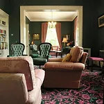 Ross House Hotel 4*