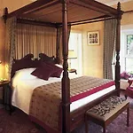 Ross House 4*