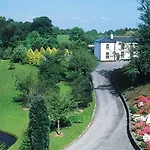 Ross House Hotel