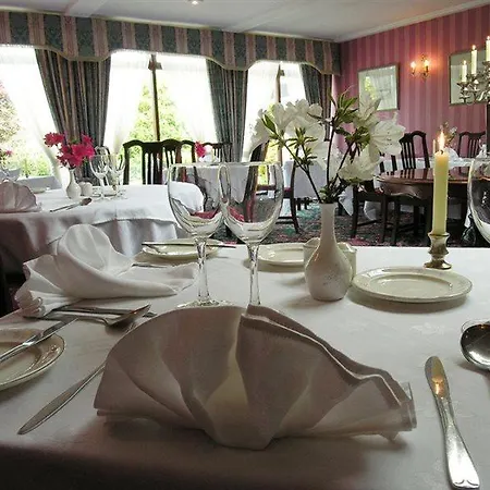 Ross House Отель 4*