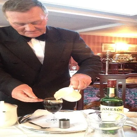 Ross House Отель Killarone