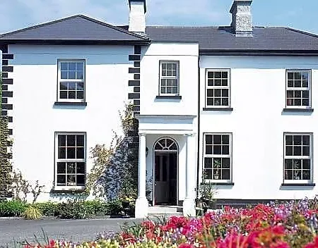 Hotel Ross House Killarone
