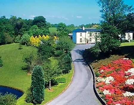 Ross House 4*