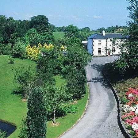 Ross House Отель