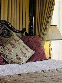 Отель Ross House Killarone