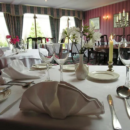 Hotel Ross House Killarone