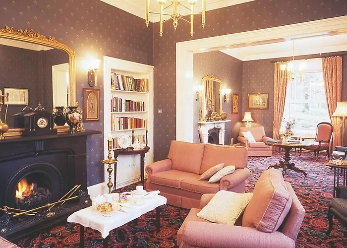 Ross House Hotel