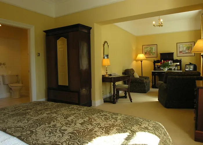 Hotel Ross House 4*
